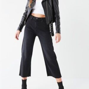 UO BDG Cropped Denim Culotte - Washed Black | Size 25